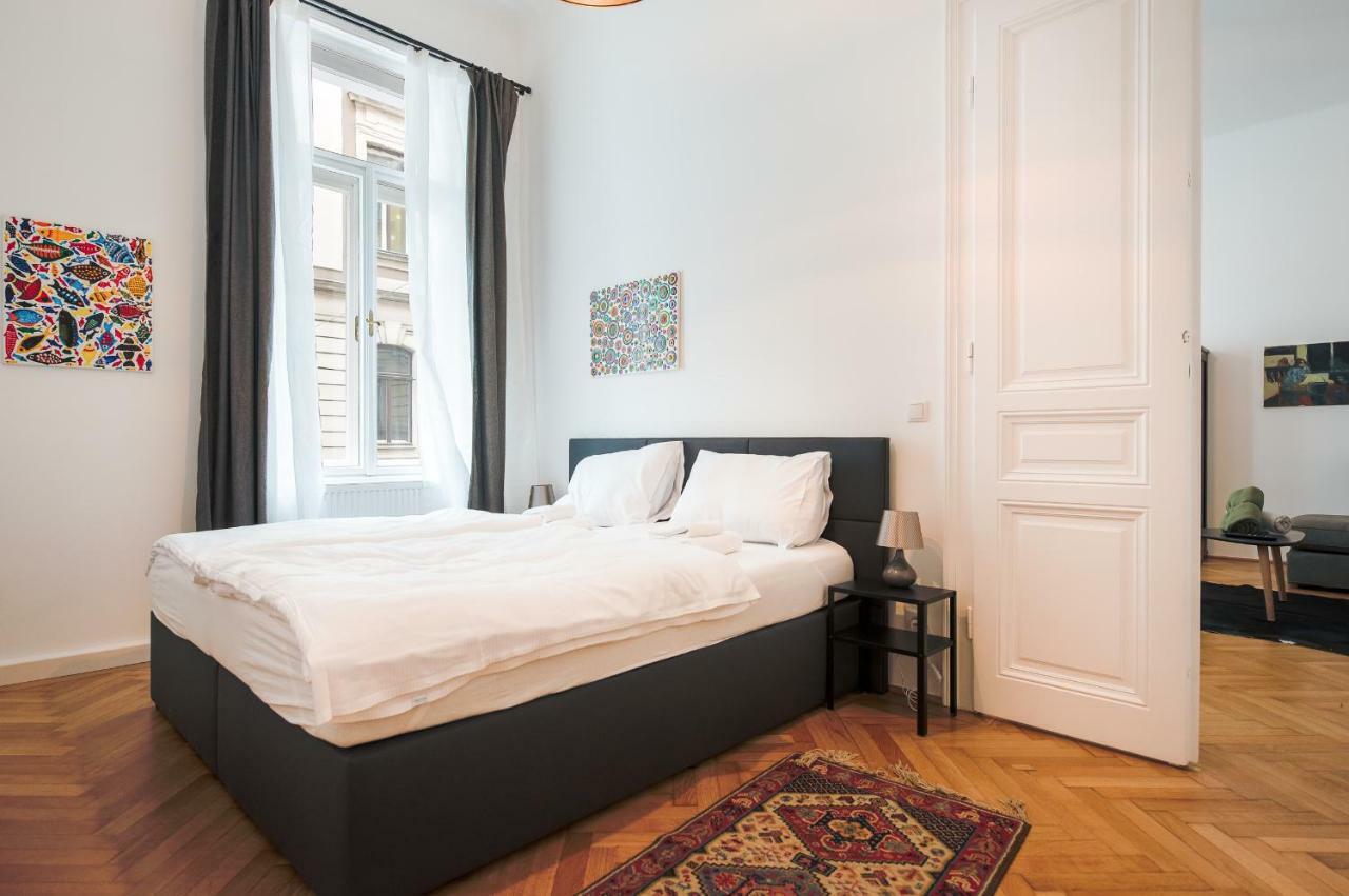 Grand Soho II Apartment Viena Exterior foto