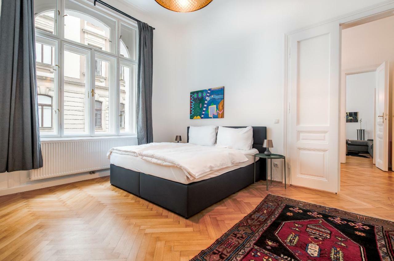 Grand Soho II Apartment Viena Exterior foto