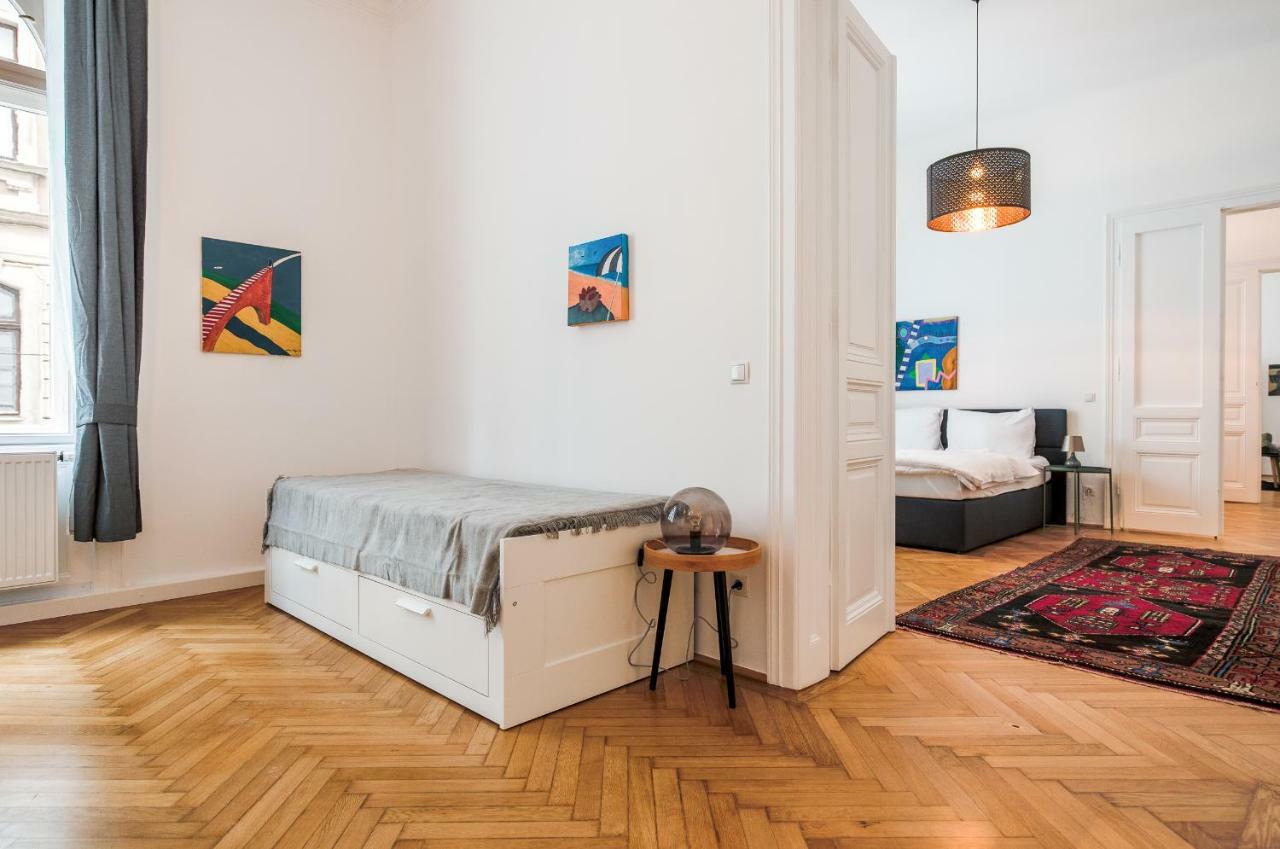 Grand Soho II Apartment Viena Exterior foto