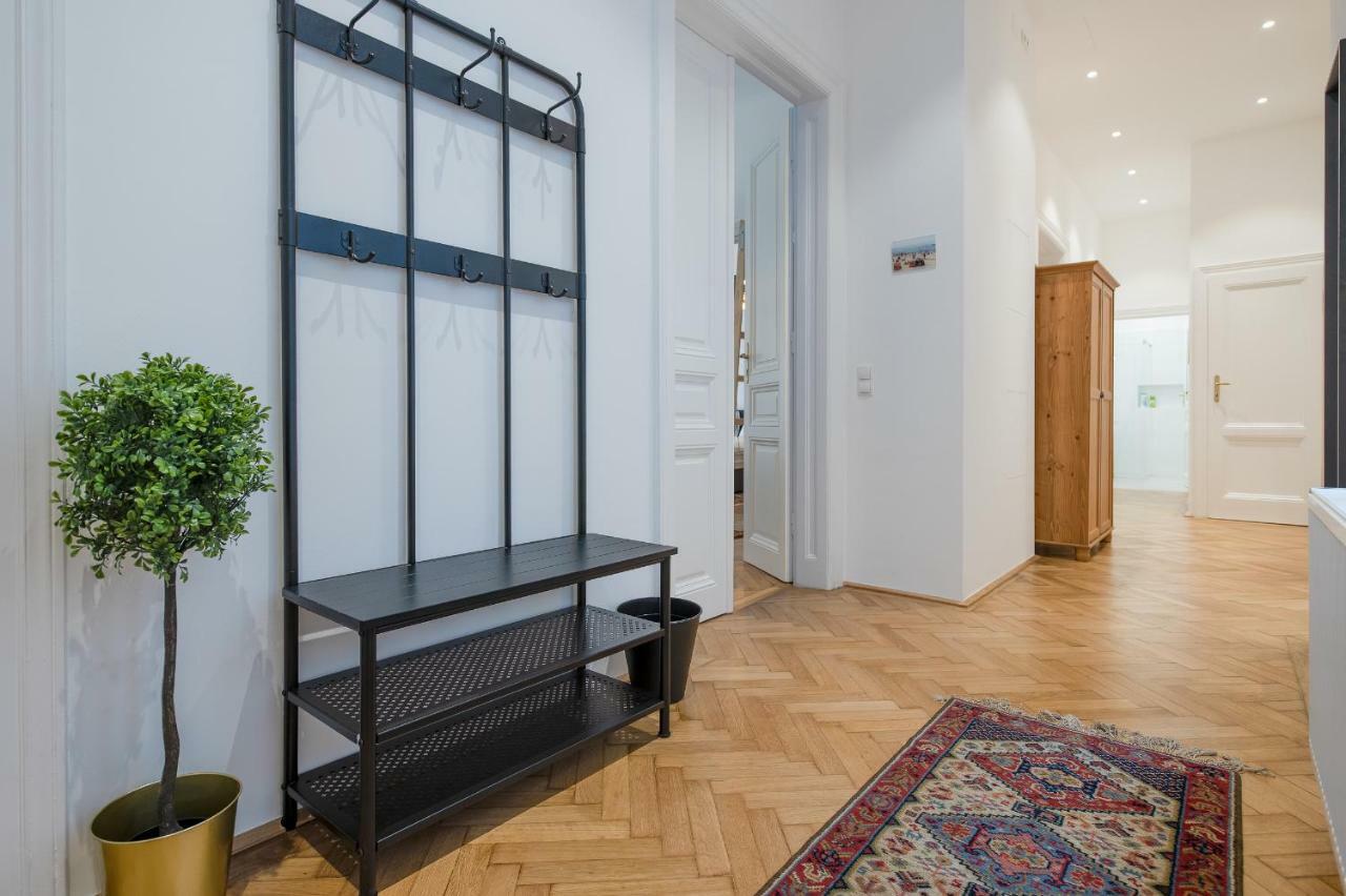 Grand Soho II Apartment Viena Exterior foto