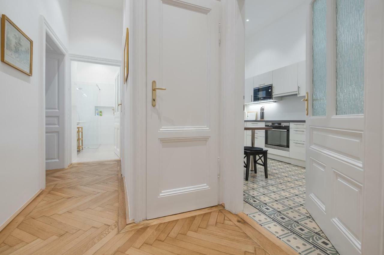 Grand Soho II Apartment Viena Exterior foto