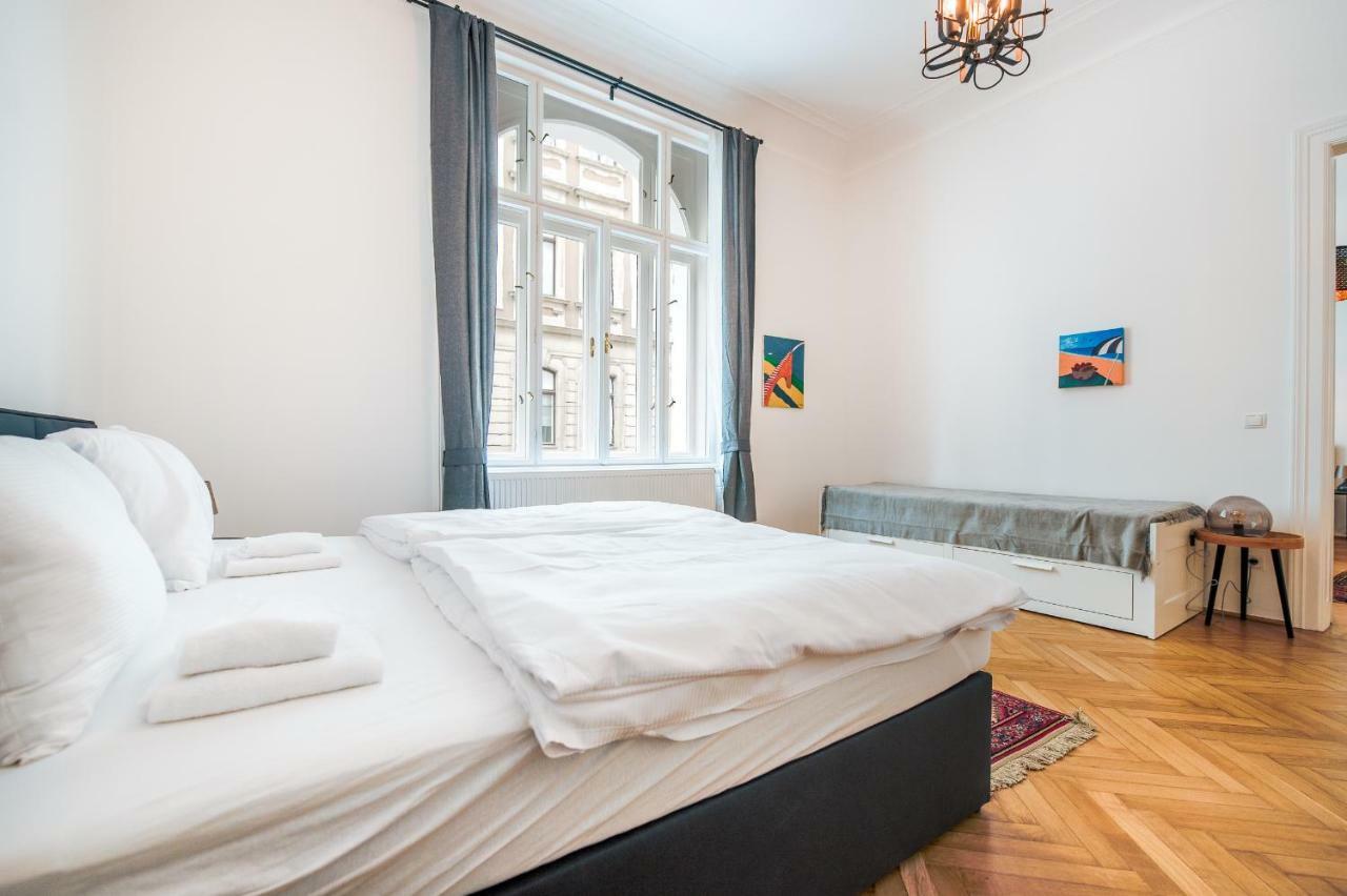 Grand Soho II Apartment Viena Exterior foto
