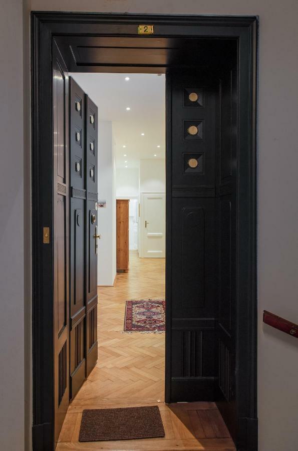 Grand Soho II Apartment Viena Exterior foto